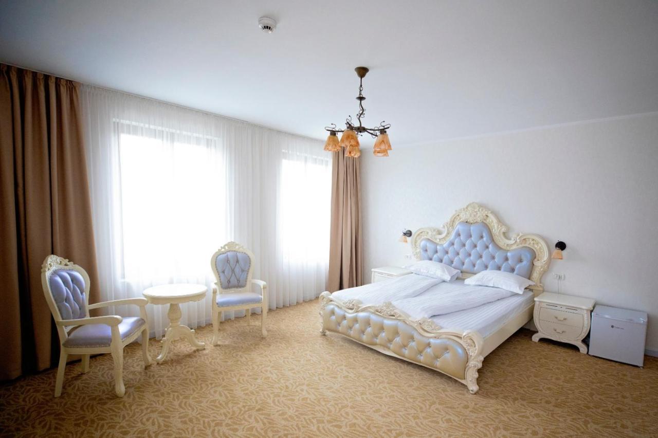 Regal Ballroom Caransebes Luaran gambar